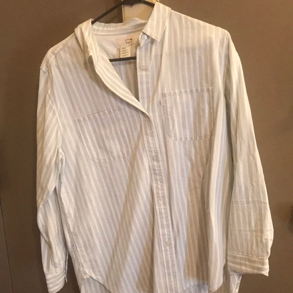 Levis Shirt